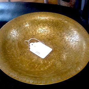 Brass bowl 8 inches in diameter made in India 300 K vintage